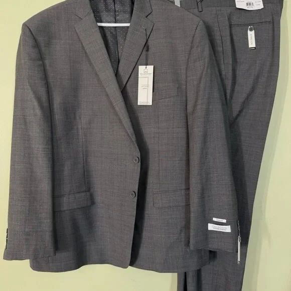 Collection By Michael Strahan 58R/48W Suit